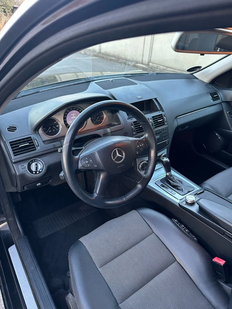 Mercedes-Benz C 320 CDI Avantgarde, снимка 9 - Автомобили и джипове - 42865384