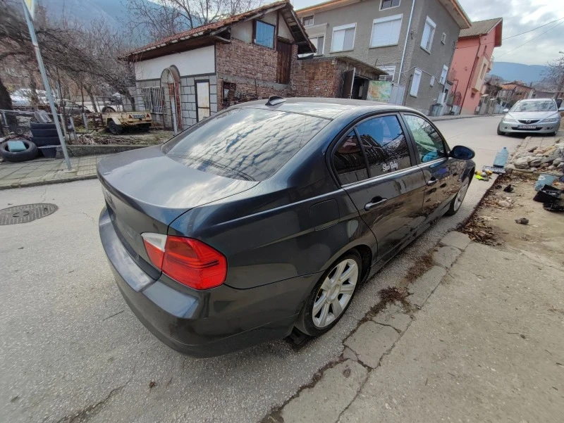 BMW 318 129к.с. 2006г. НА ЧАСТИ , снимка 5 - Автомобили и джипове - 47487596