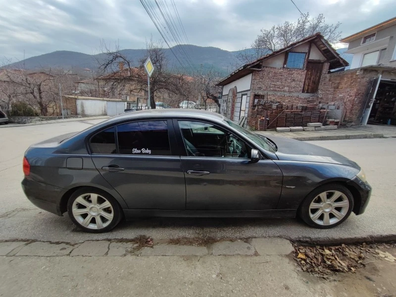 BMW 318 129к.с. 2006г. НА ЧАСТИ , снимка 3 - Автомобили и джипове - 47487596