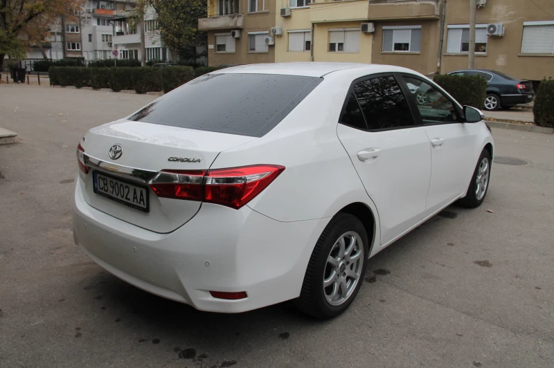 Toyota Corolla 1.6 VVTI, снимка 3 - Автомобили и джипове - 47924884