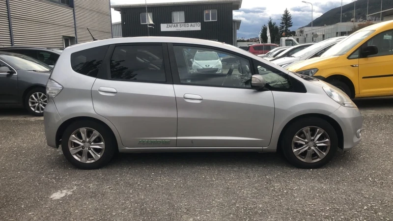 Honda Jazz 1.3IMA Hybrid Swiss, снимка 4 - Автомобили и джипове - 48335821