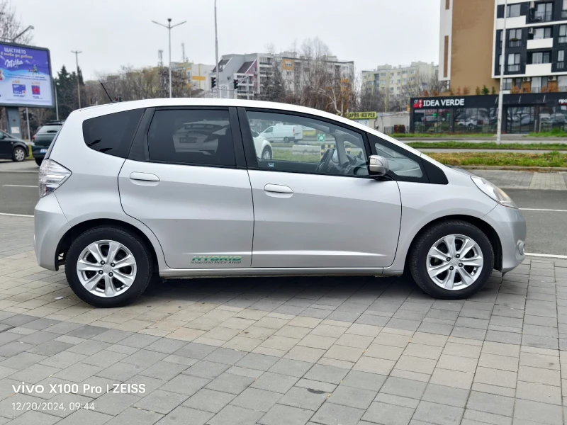 Honda Jazz 1.3IMA Hybrid Swiss, снимка 17 - Автомобили и джипове - 48335821