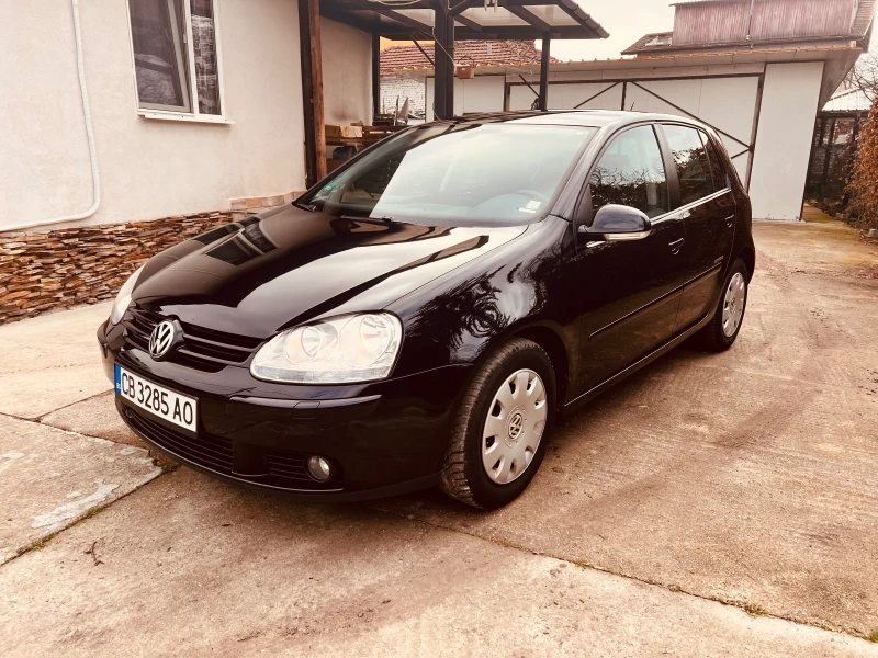 VW Golf 1.6i United, снимка 2 - Автомобили и джипове - 48347011