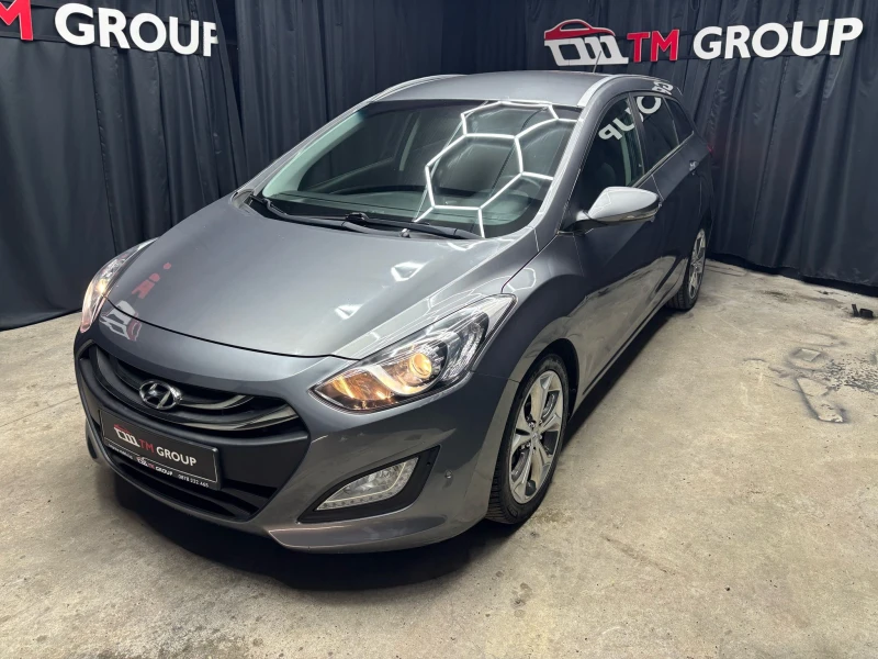 Hyundai I30 1.6 CRDI, снимка 3 - Автомобили и джипове - 49393818