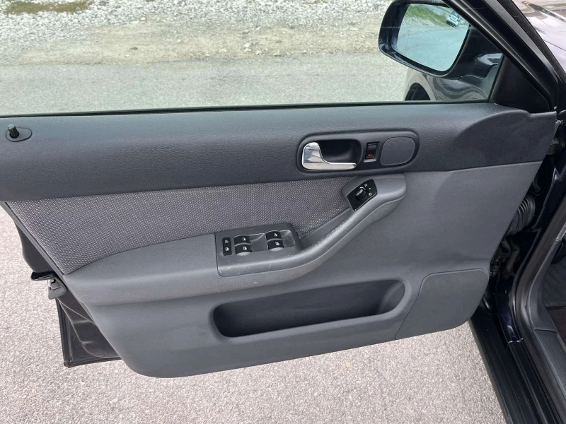 Audi A3 1.6i 101кс КЛИМАТРОНИК, снимка 7 - Автомобили и джипове - 52096408