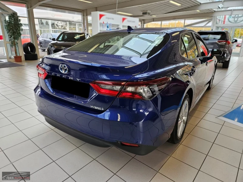 Toyota Camry HEV/208HP/PDC/LED/ACC/CARPLAY/L.ASS/VCONTROL/932f, снимка 4 - Автомобили и джипове - 52467205