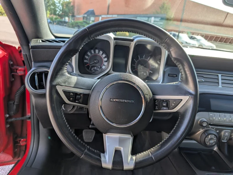 Chevrolet Camaro 1LT 3.6 Manual * CARFAX* * АвтоКредит* ЦЕНА ДО БГ, снимка 11 - Автомобили и джипове - 52538277