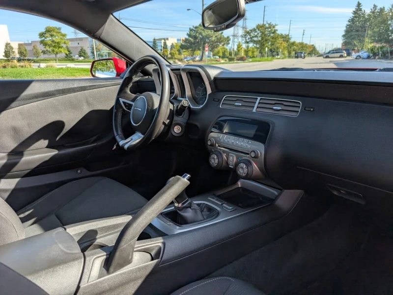 Chevrolet Camaro 1LT 3.6 Manual * CARFAX* * АвтоКредит* ЦЕНА ДО БГ, снимка 12 - Автомобили и джипове - 52538277
