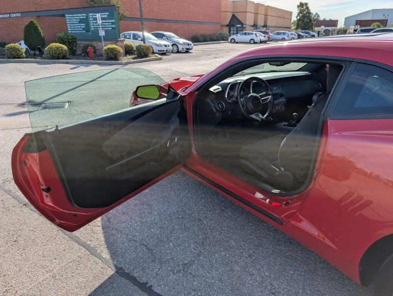 Chevrolet Camaro 1LT 3.6 Manual * CARFAX* * АвтоКредит* ЦЕНА ДО БГ, снимка 15 - Автомобили и джипове - 52538277