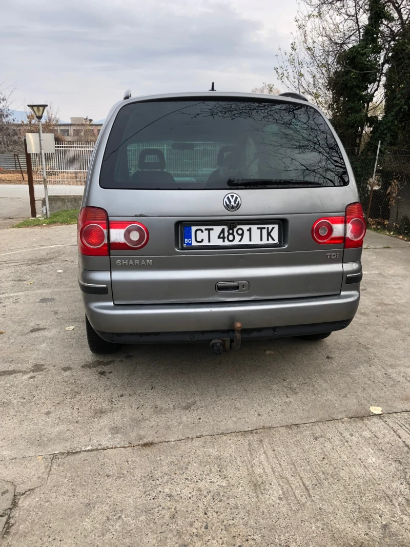 VW Sharan 131 Facelift, снимка 4 - Автомобили и джипове - 52893776