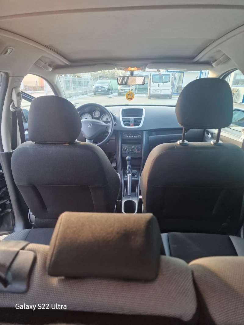 Peugeot 207 Комби панорама , снимка 8 - Автомобили и джипове - 53077560