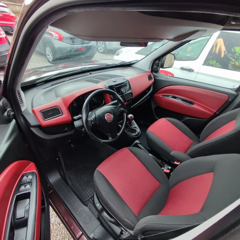 Fiat Doblo 1.6 Multijet* KLIMATRONIK* 105кс* , снимка 8 - Автомобили и джипове - 53391468