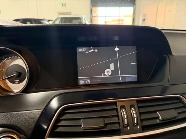 Mercedes-Benz C 350  | CARFAX | DISTRONIC | RED INT | ��� �����  | Mobile.bg � ����������� 16