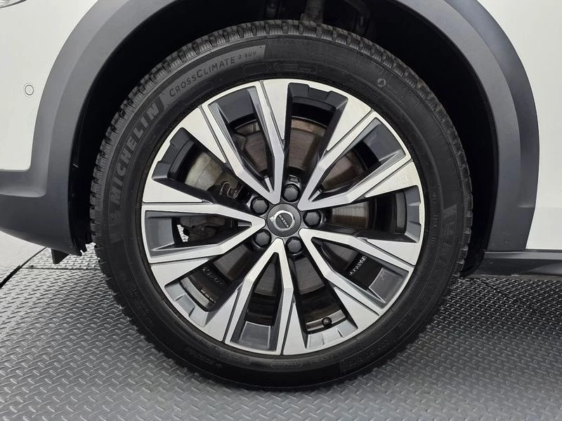 Volvo V90 B5 Pro AWD| 250к.с.| ВКЛ.ТЕХНОТЕСТ, снимка 4 - Автомобили и джипове - 55401530