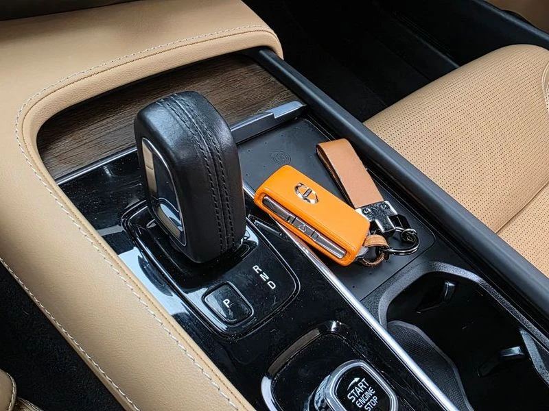 Volvo V90 B5 Pro AWD| 250к.с.| ВКЛ.ТЕХНОТЕСТ, снимка 8 - Автомобили и джипове - 55401530