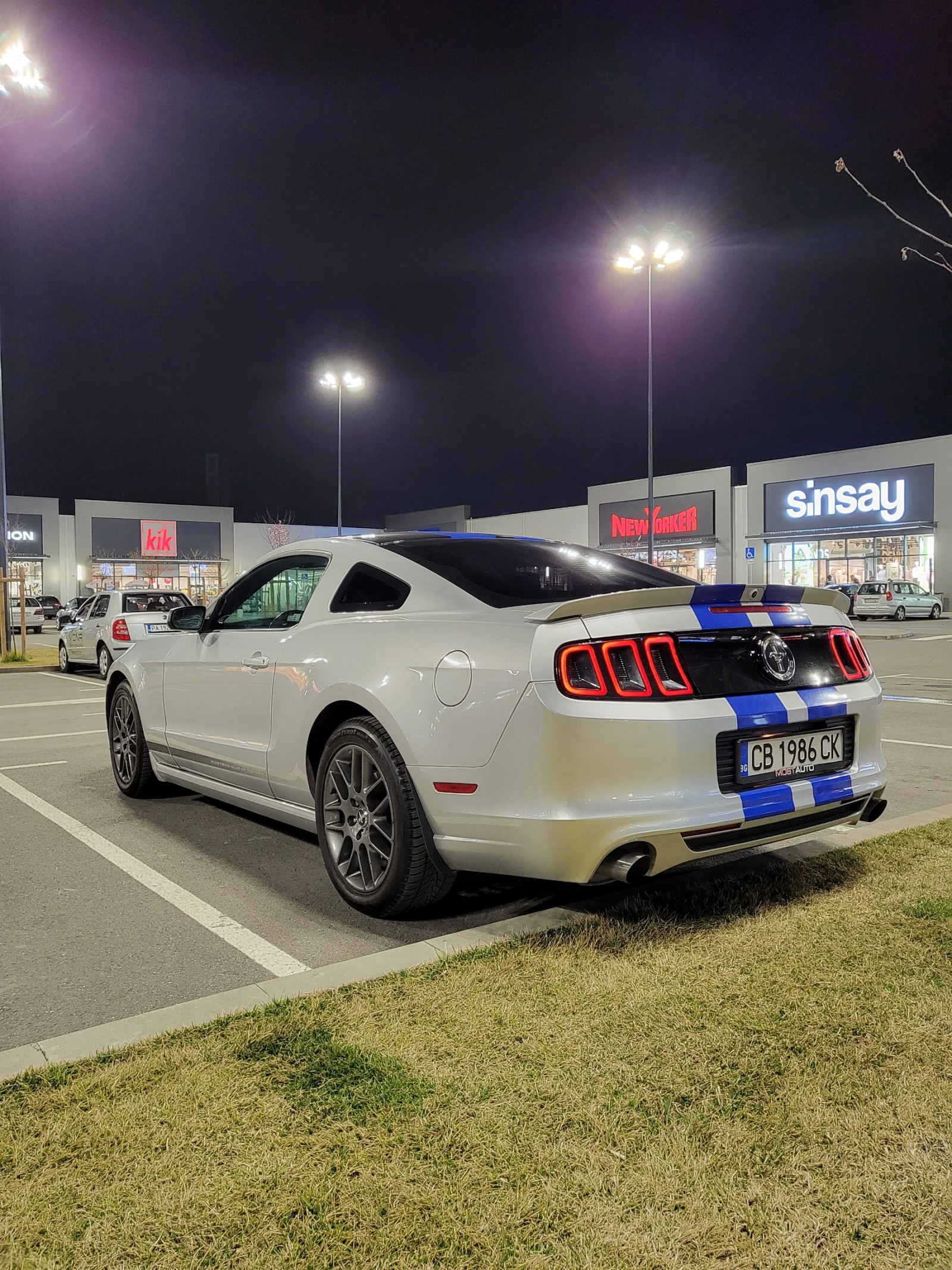 Ford Mustang S197 Premium - изображение 5