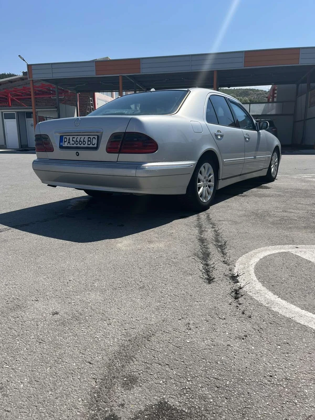 Mercedes-Benz E 270 Avangard 2.7 - изображение 6