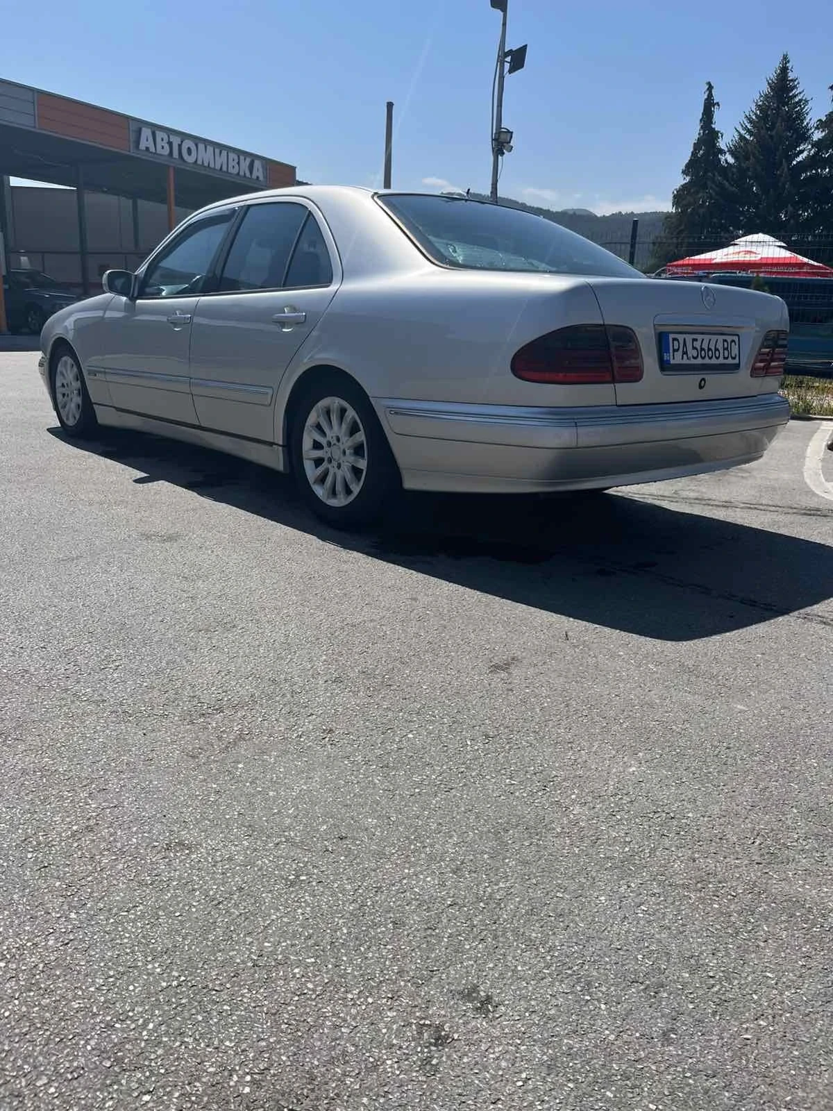 Mercedes-Benz E 270 Avangard 2.7 - изображение 4