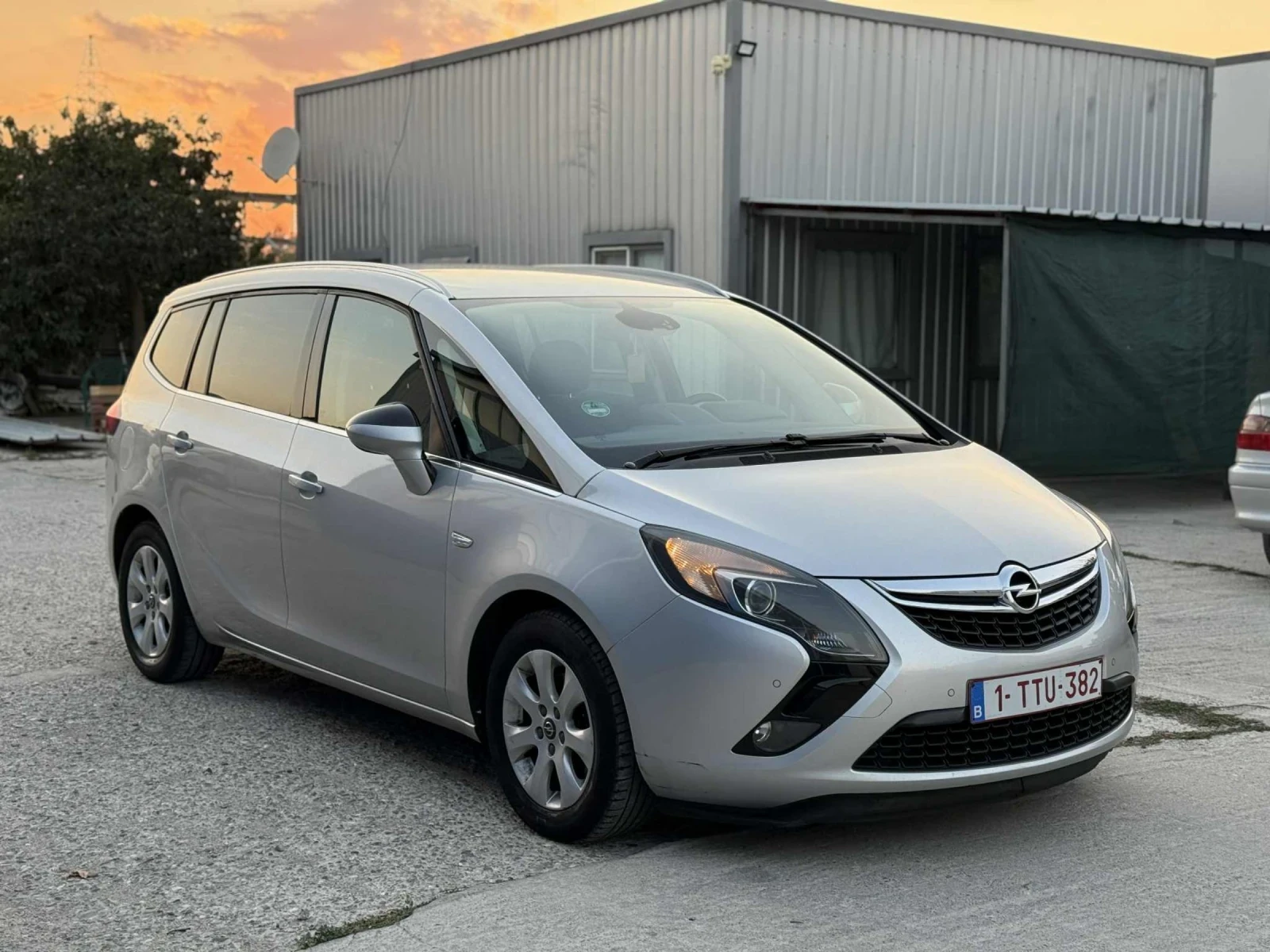 Opel Zafira 6+ 1/Navi/Euro 6 - изображение 5