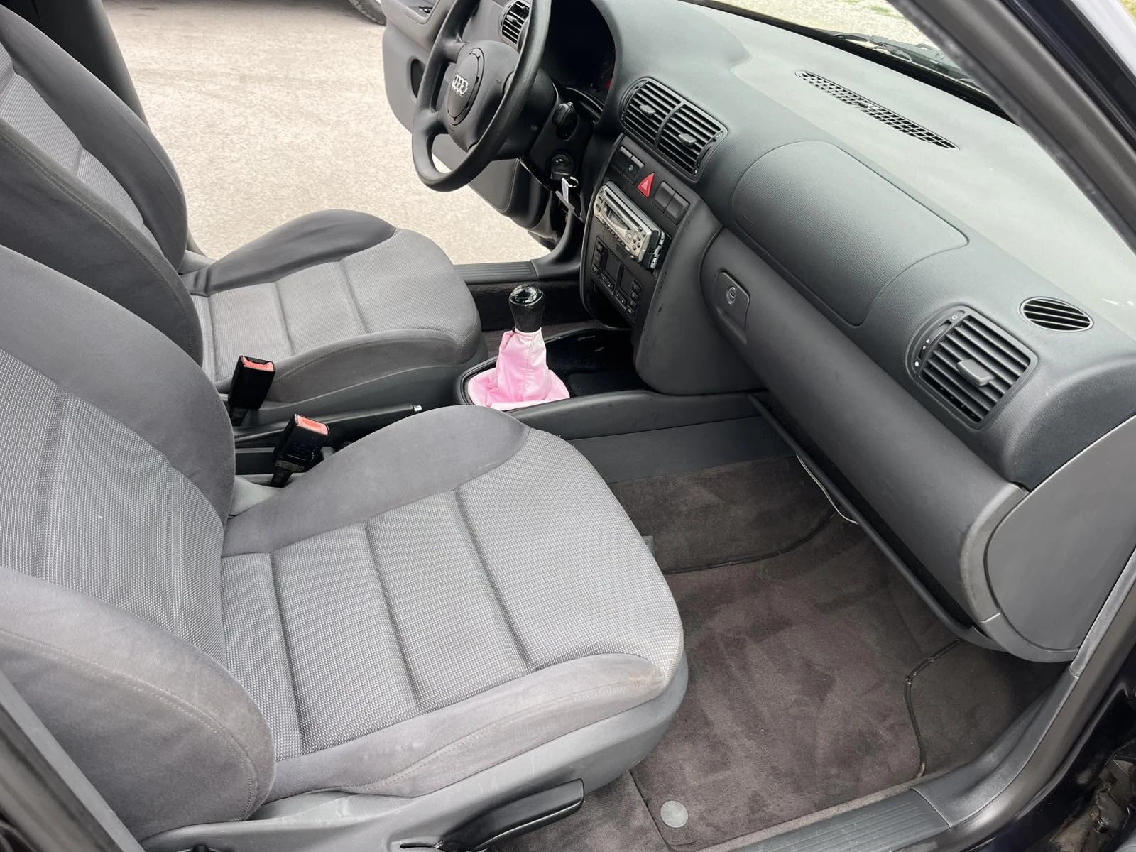 Audi A3 1.6i 101  | Mobile.bg   11