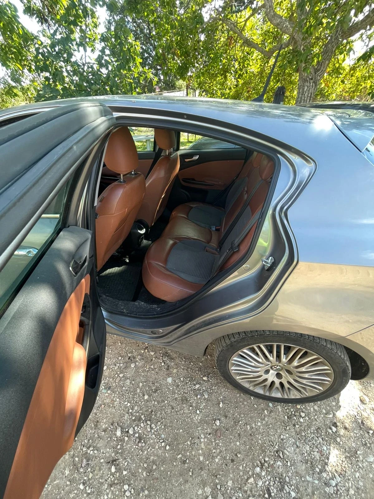 Alfa Romeo Giulietta 1.6 Diesel 105 hp  ! | Mobile.bg   11