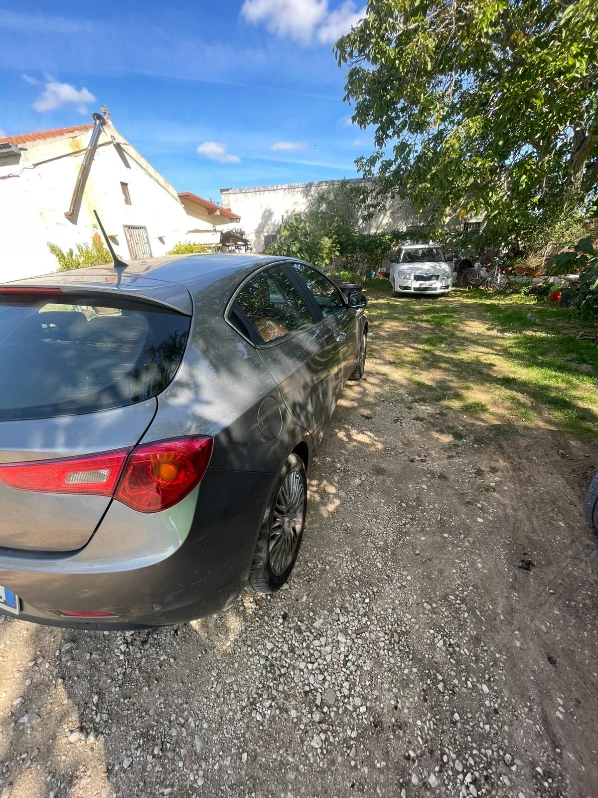 Alfa Romeo Giulietta 1.6 Diesel 105 hp Топ състояние! - изображение 7