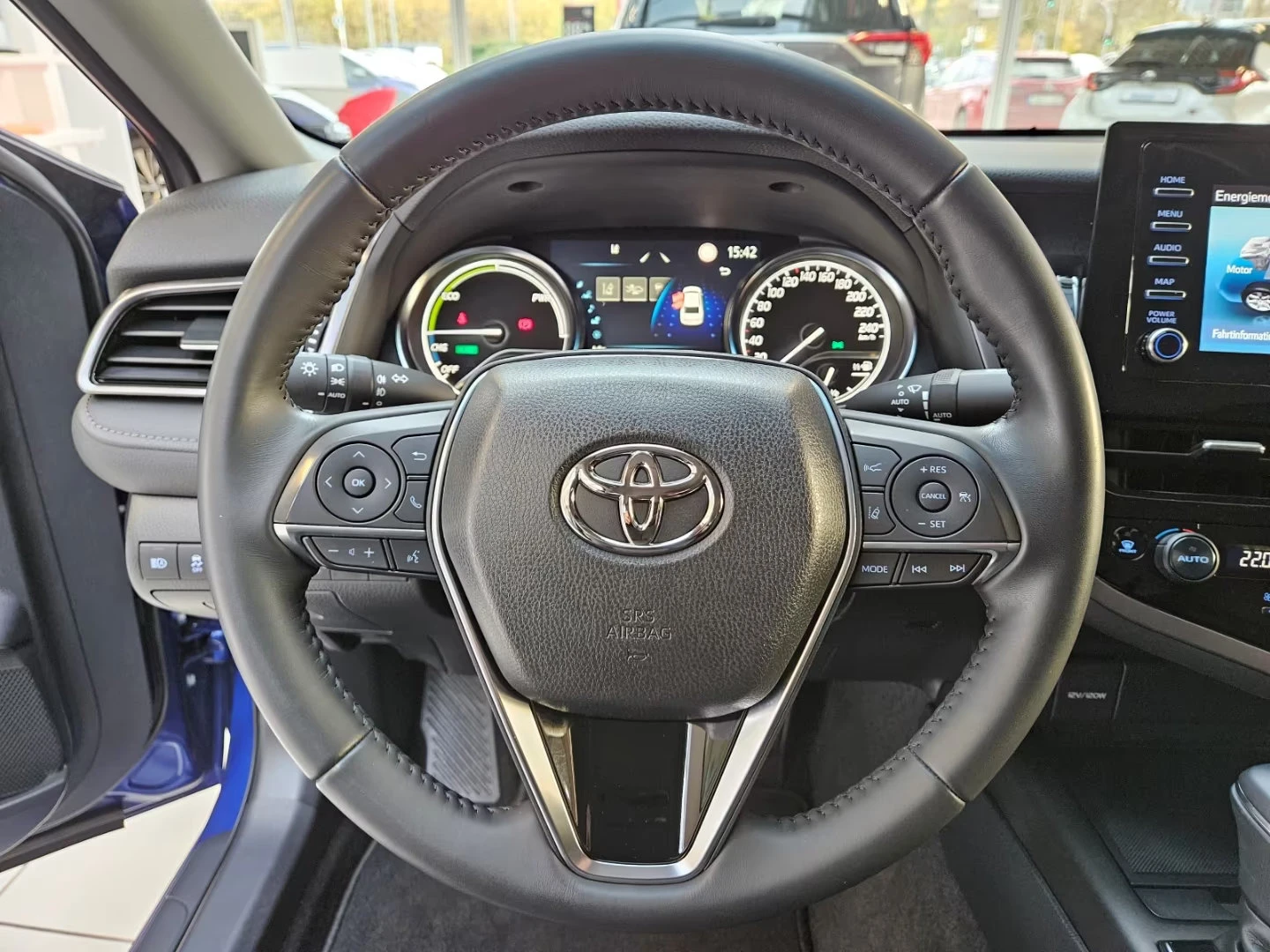 Toyota Camry HEV/208HP/PDC/LED/ACC/CARPLAY/L.ASS/VCONTROL/932f - изображение 9
