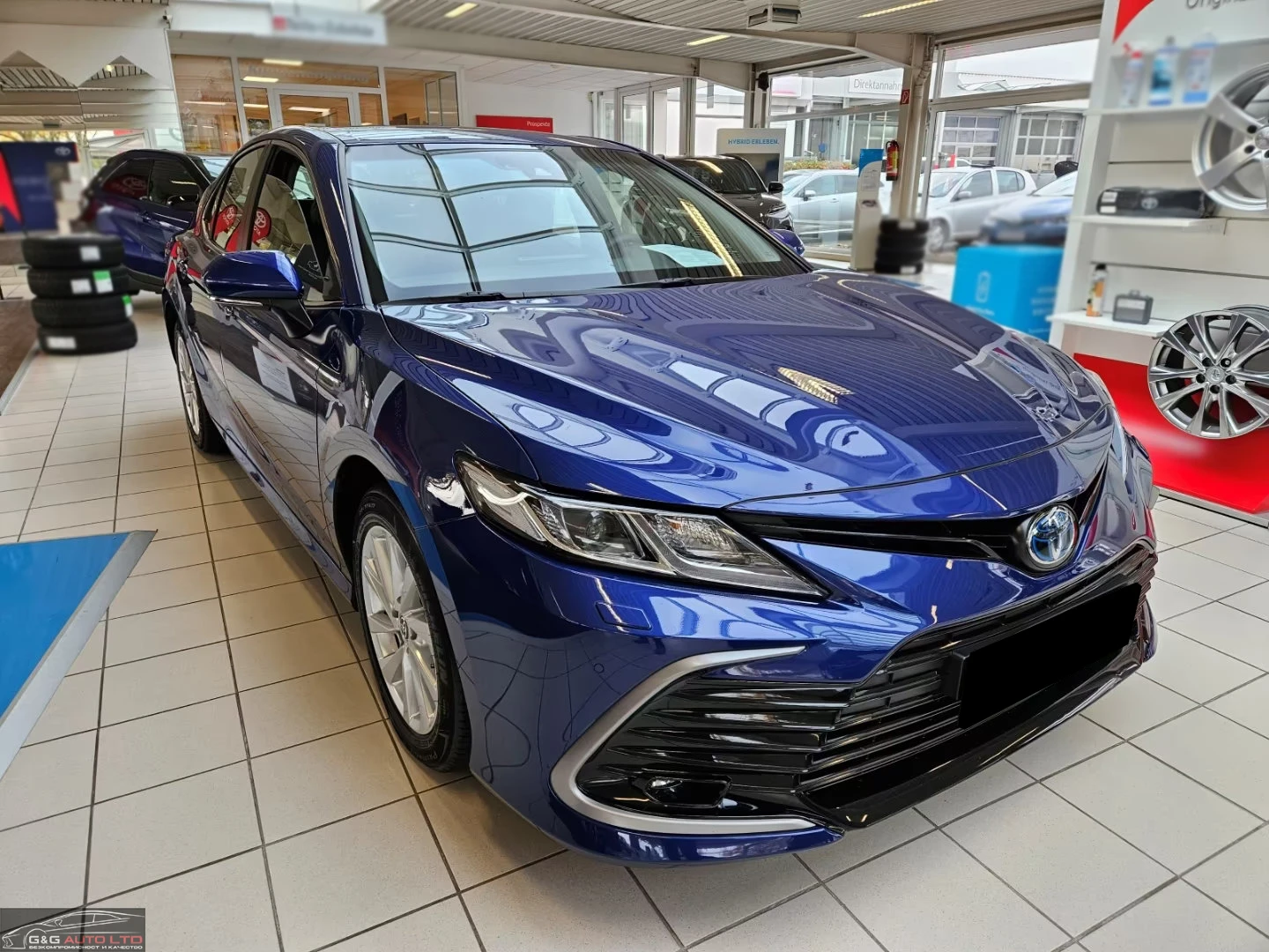 Toyota Camry HEV/208HP/PDC/LED/ACC/CARPLAY/L.ASS/VCONTROL/932f - изображение 3