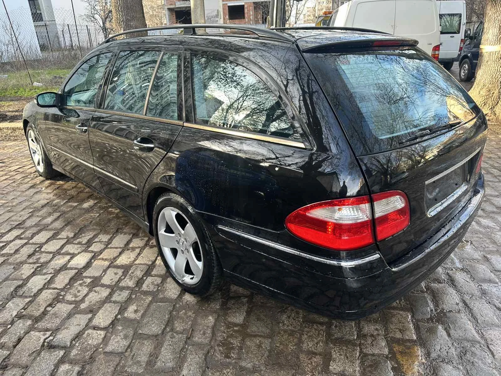 Mercedes-Benz E 320  - изображение 6