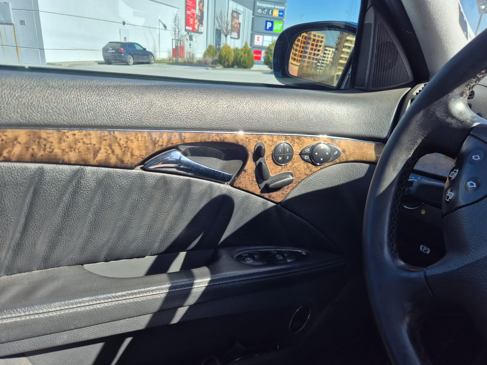 Mercedes-Benz E 500 E 500 - 306 k.c., снимка 8 - Автомобили и джипове - 53811978