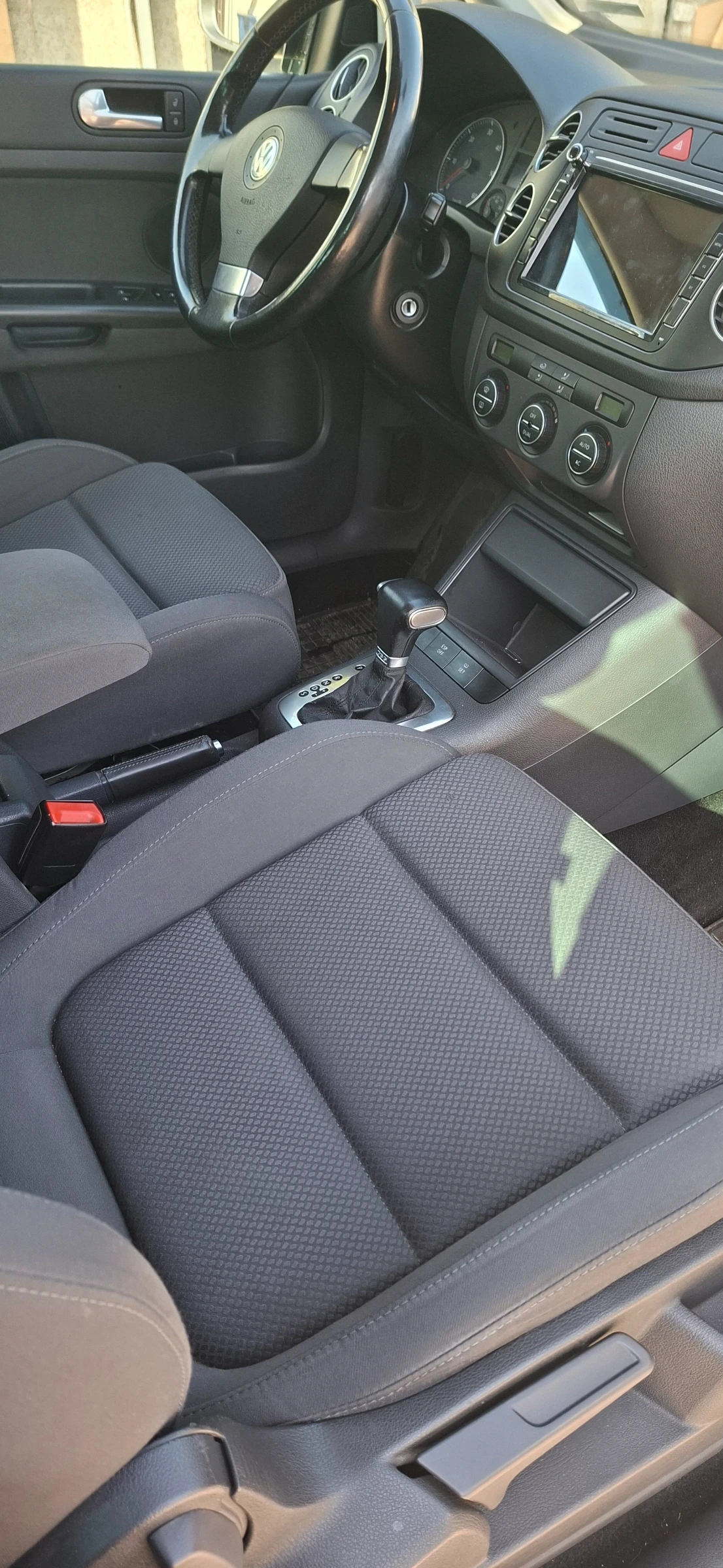 VW Golf Plus, снимка 11 - Автомобили и джипове - 53848566