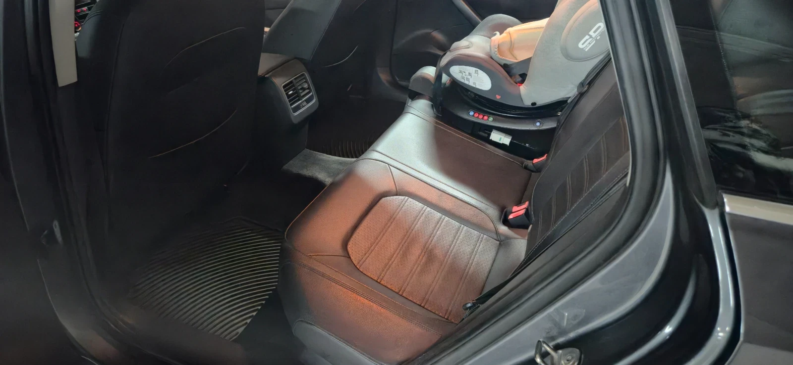 VW Passat, снимка 4 - Автомобили и джипове - 53866127