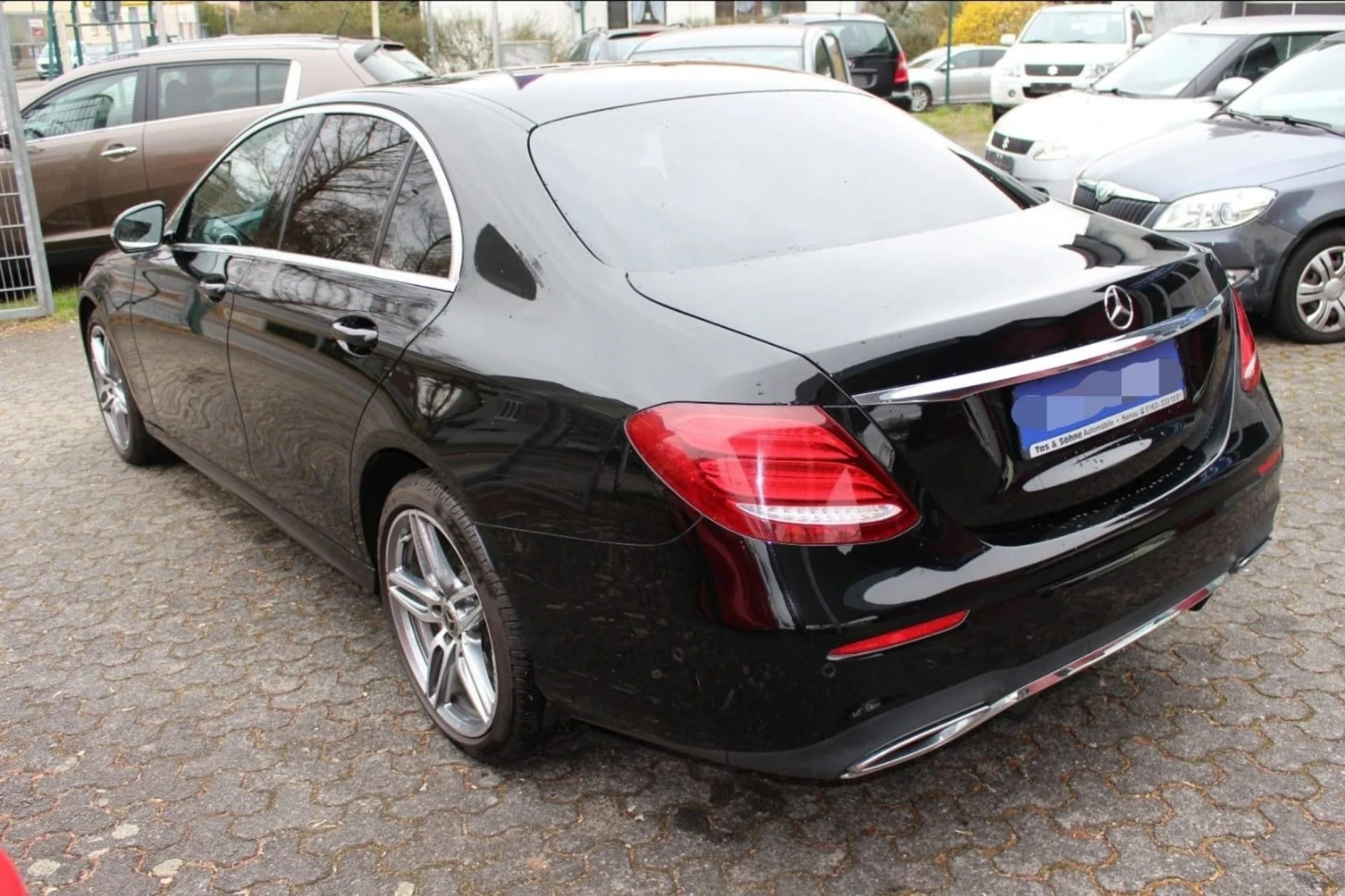 Mercedes-Benz E 400 ОЧАКВАН ВНОС Mercedes E400d * AMG Line* FullMax, снимка 3 - Автомобили и джипове - 53927722