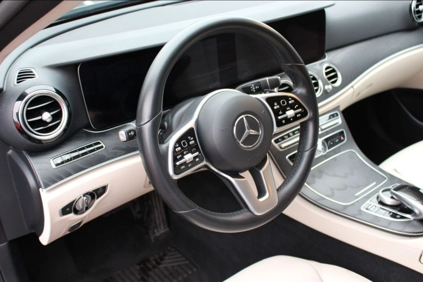 Mercedes-Benz E 400 ОЧАКВАН ВНОС Mercedes E400d * AMG Line* FullMax, снимка 10 - Автомобили и джипове - 53927722