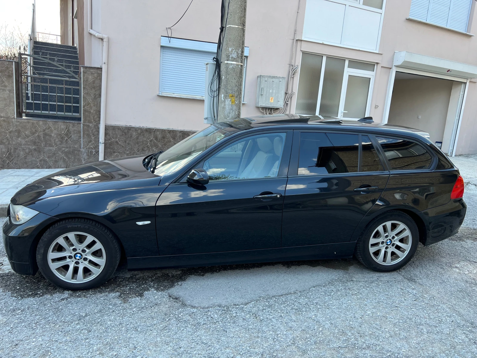 BMW 320 Е91, снимка 3 - Автомобили и джипове - 54100957