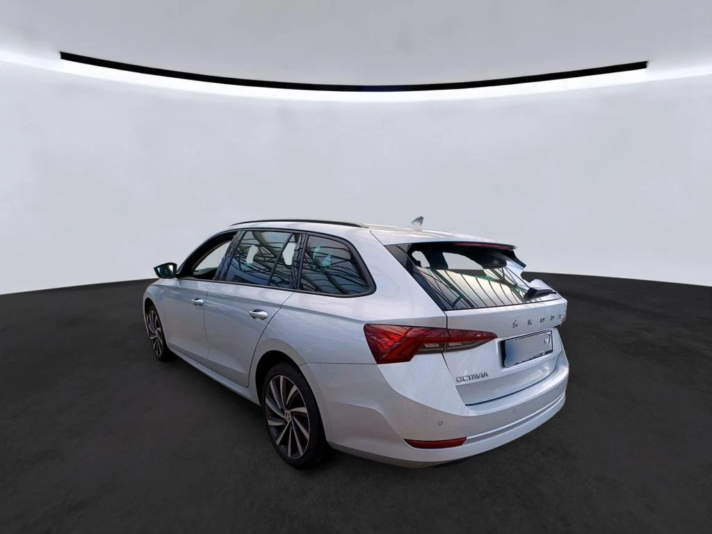 Skoda Octavia Keyless Matrix-Beam Виртуален педал , снимка 3 - Автомобили и джипове - 54336344