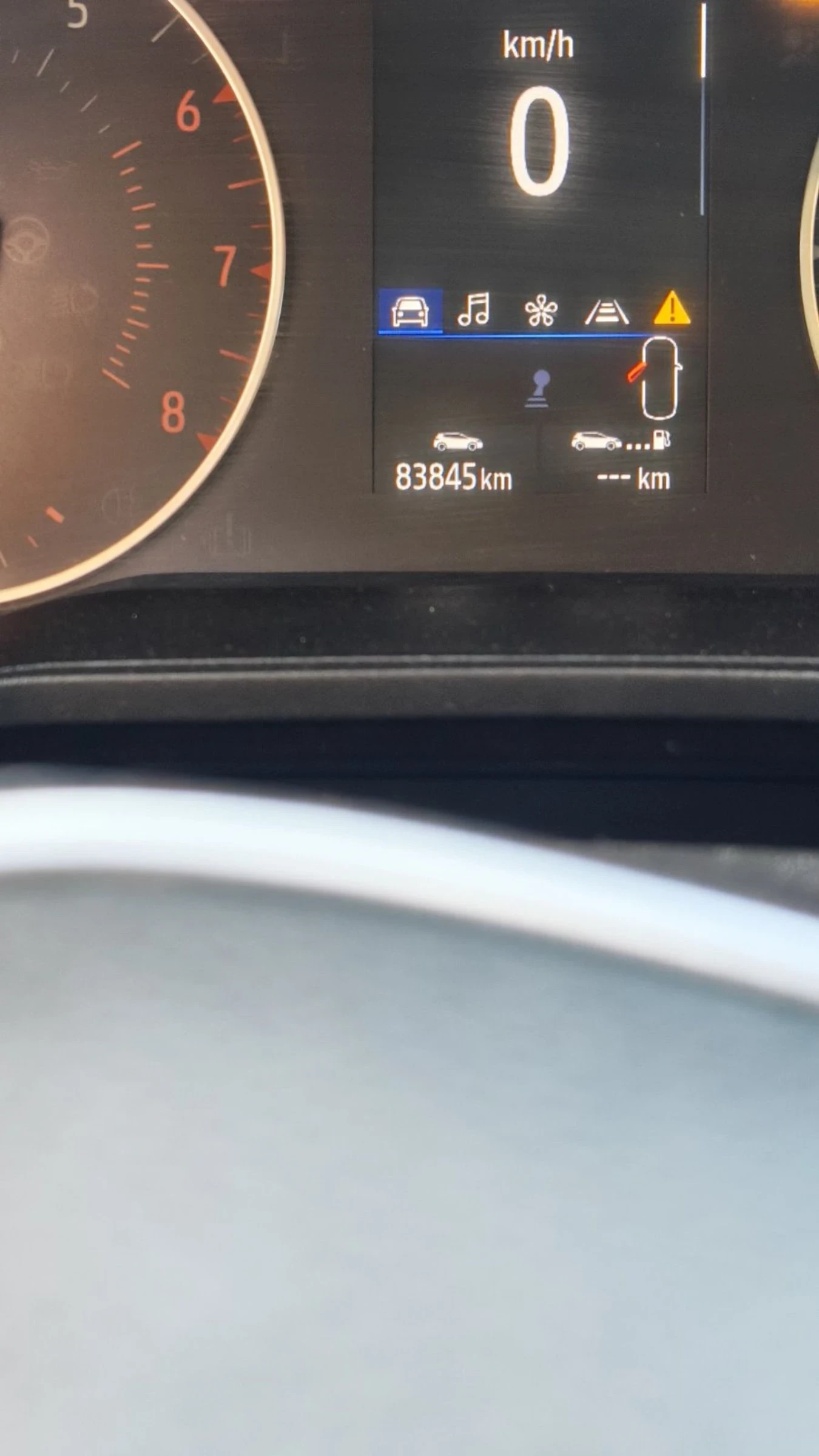 Renault Clio 1.0TCe Evro 6D , снимка 11 - Автомобили и джипове - 54715569