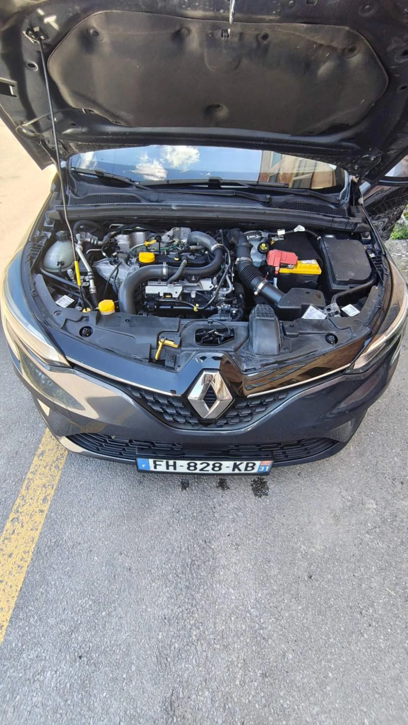 Renault Clio 1.0TCe Evro 6D , снимка 14 - Автомобили и джипове - 54715569