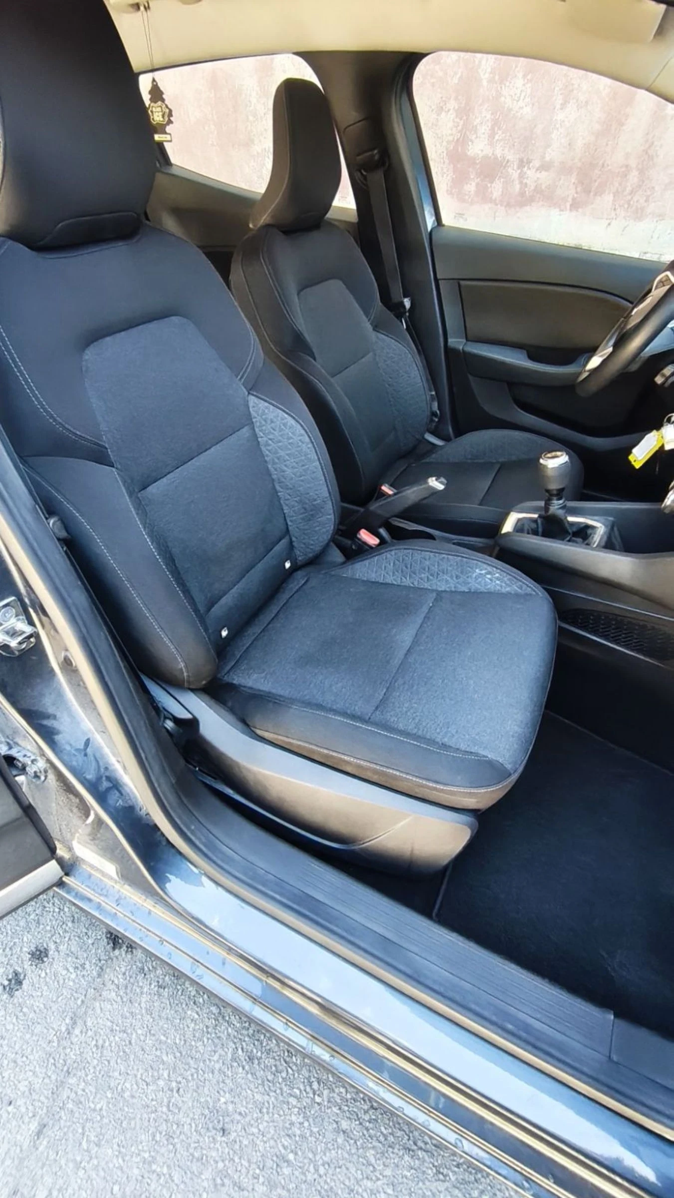 Renault Clio 1.0TCe Evro 6D , снимка 10 - Автомобили и джипове - 54715569