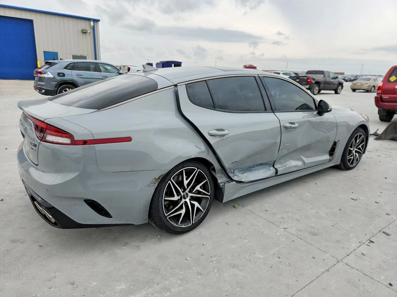Kia Stinger 2.5l Gt Line, снимка 3 - Автомобили и джипове - 55074123