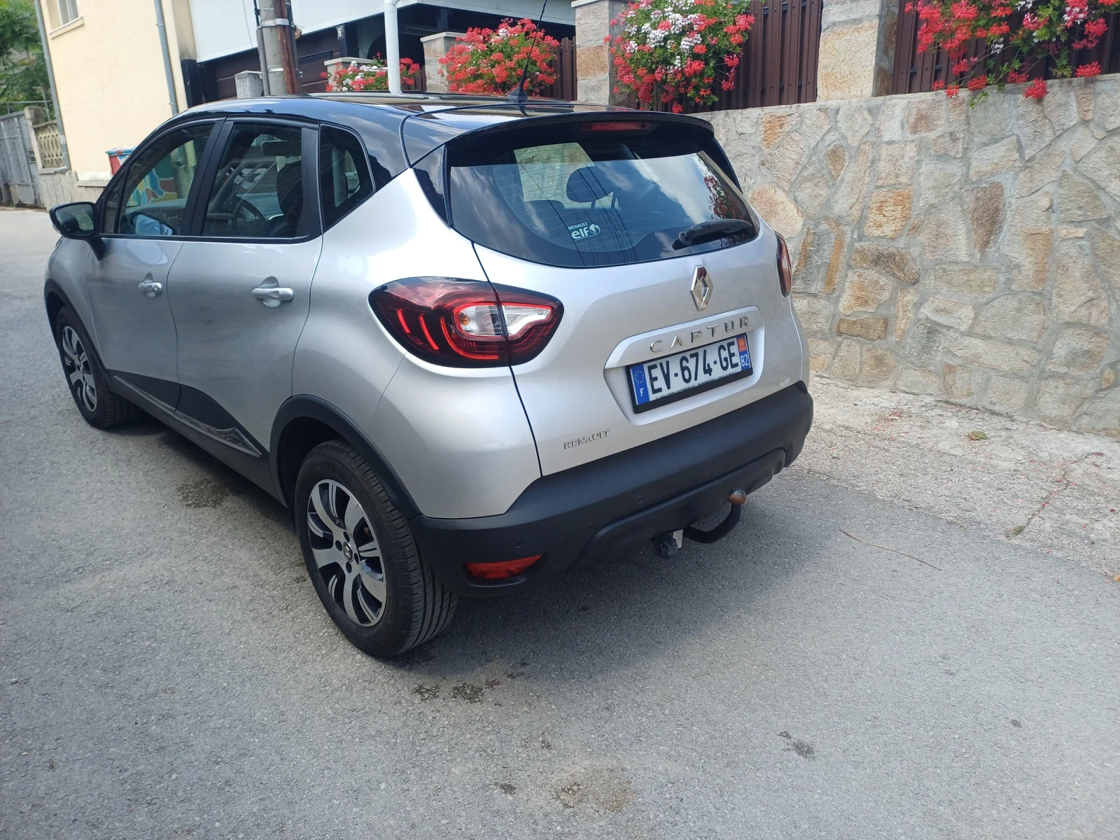 Renault Captur 1.5dCi 110кс 6ск, снимка 6 - Автомобили и джипове - 55143341