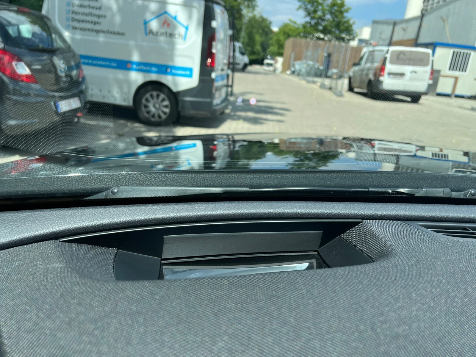 Mercedes-Benz E 220 W213, снимка 6 - Автомобили и джипове - 55767653