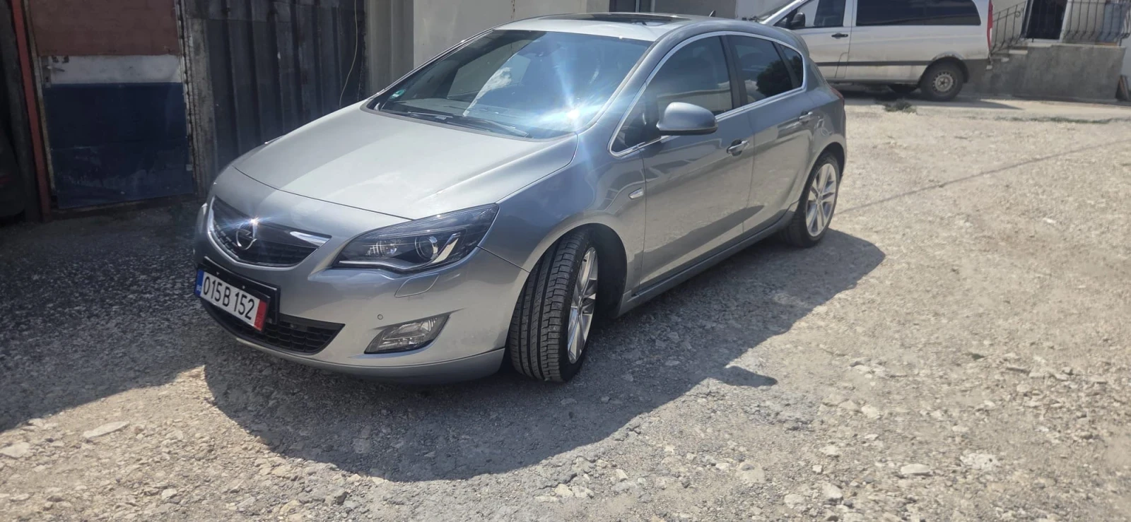 Opel Astra, снимка 3 - Автомобили и джипове - 55780500