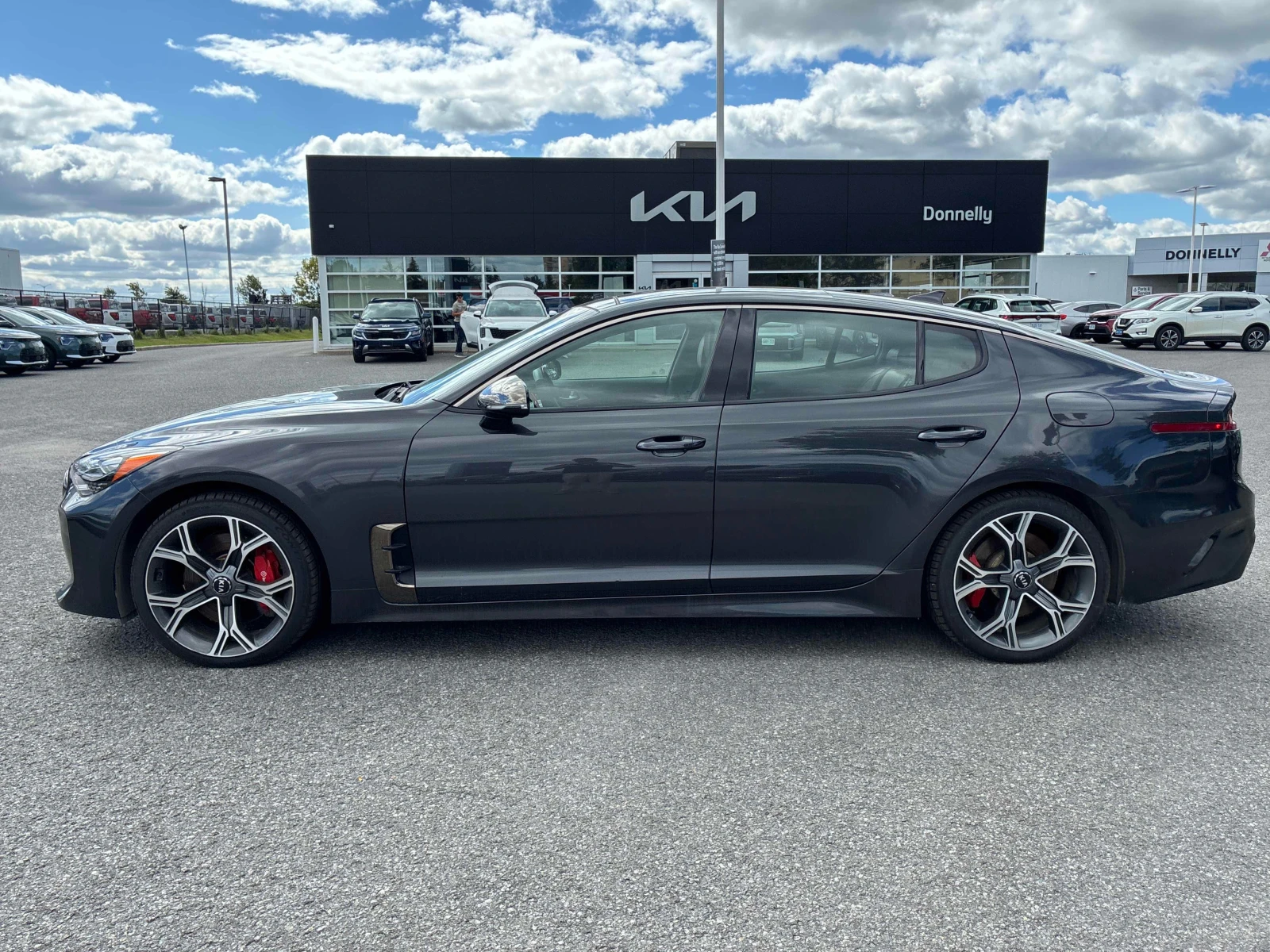 Kia Stinger GT Limited * CARFAX * АВТОКРЕДИТ * , снимка 2 - Автомобили и джипове - 56083289