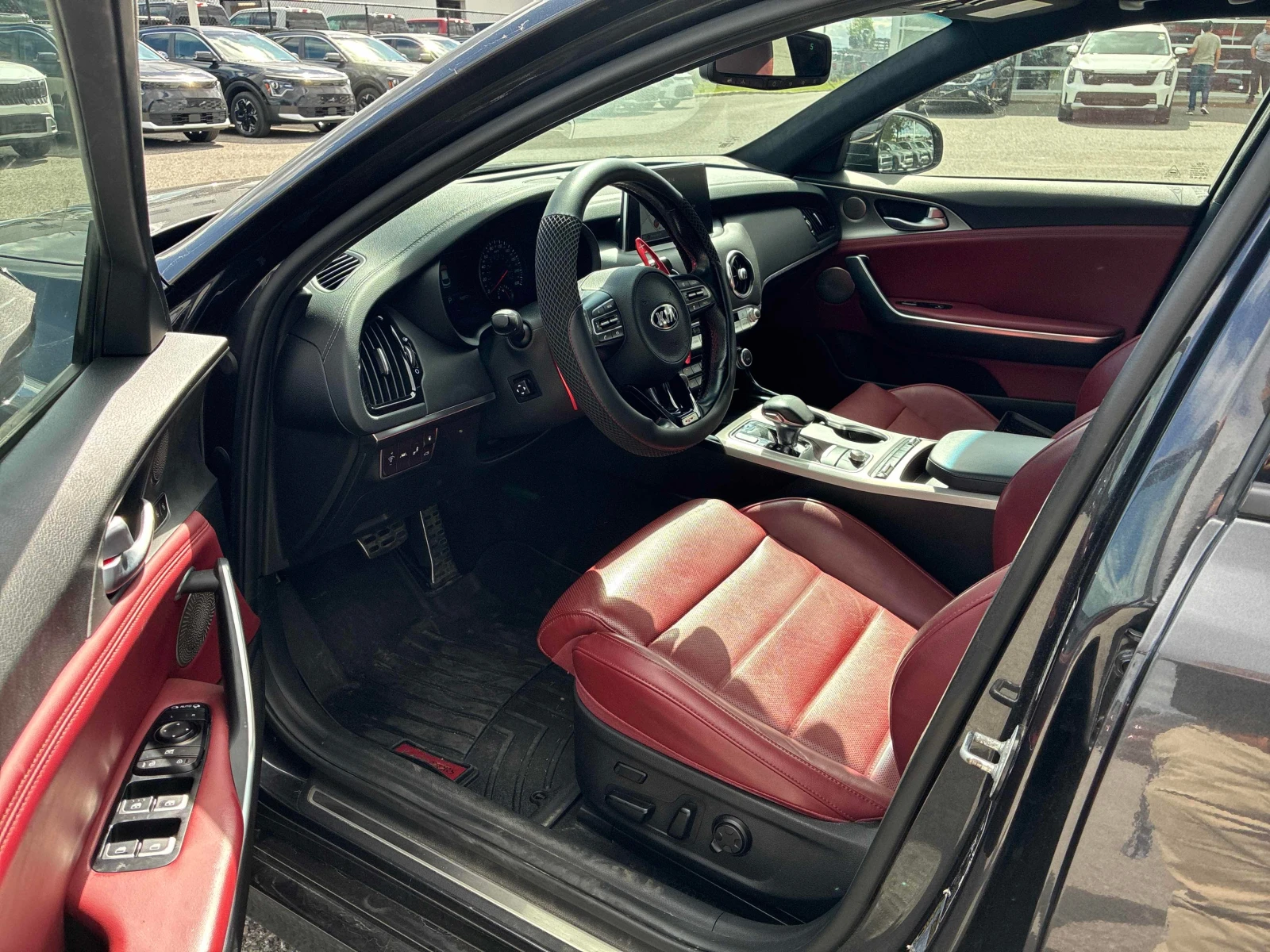 Kia Stinger GT Limited * CARFAX * АВТОКРЕДИТ * , снимка 5 - Автомобили и джипове - 56083289
