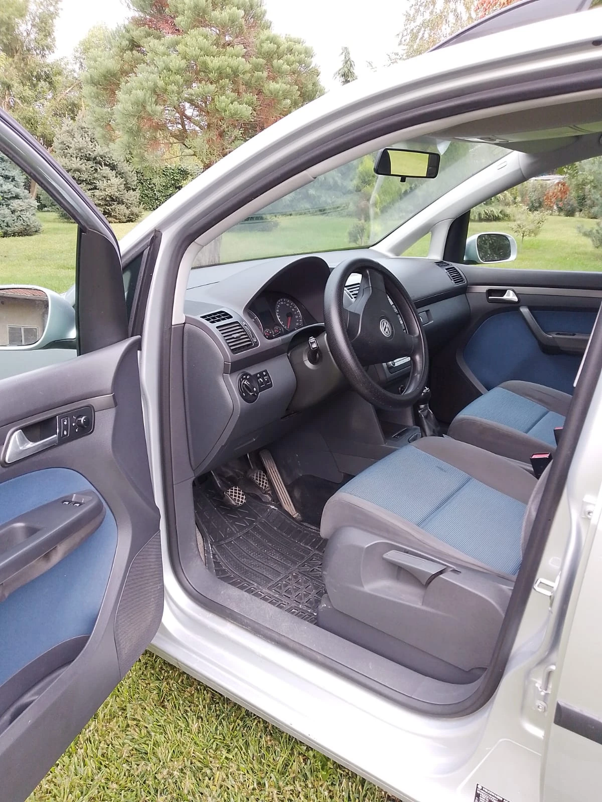 VW Touran EcoFuel, снимка 6 - Автомобили и джипове - 56297251