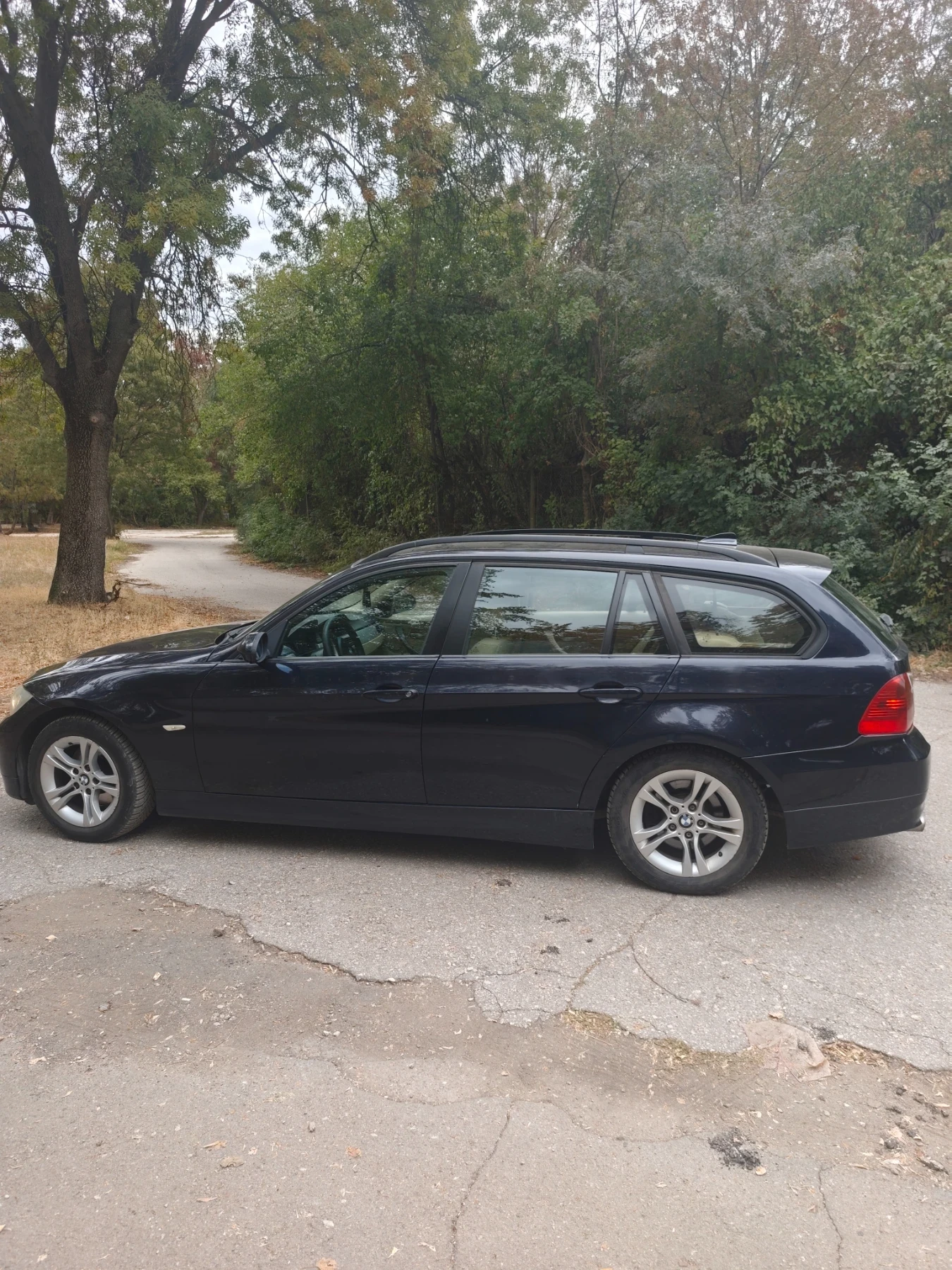BMW 320 320 d, снимка 9 - Автомобили и джипове - 56431970