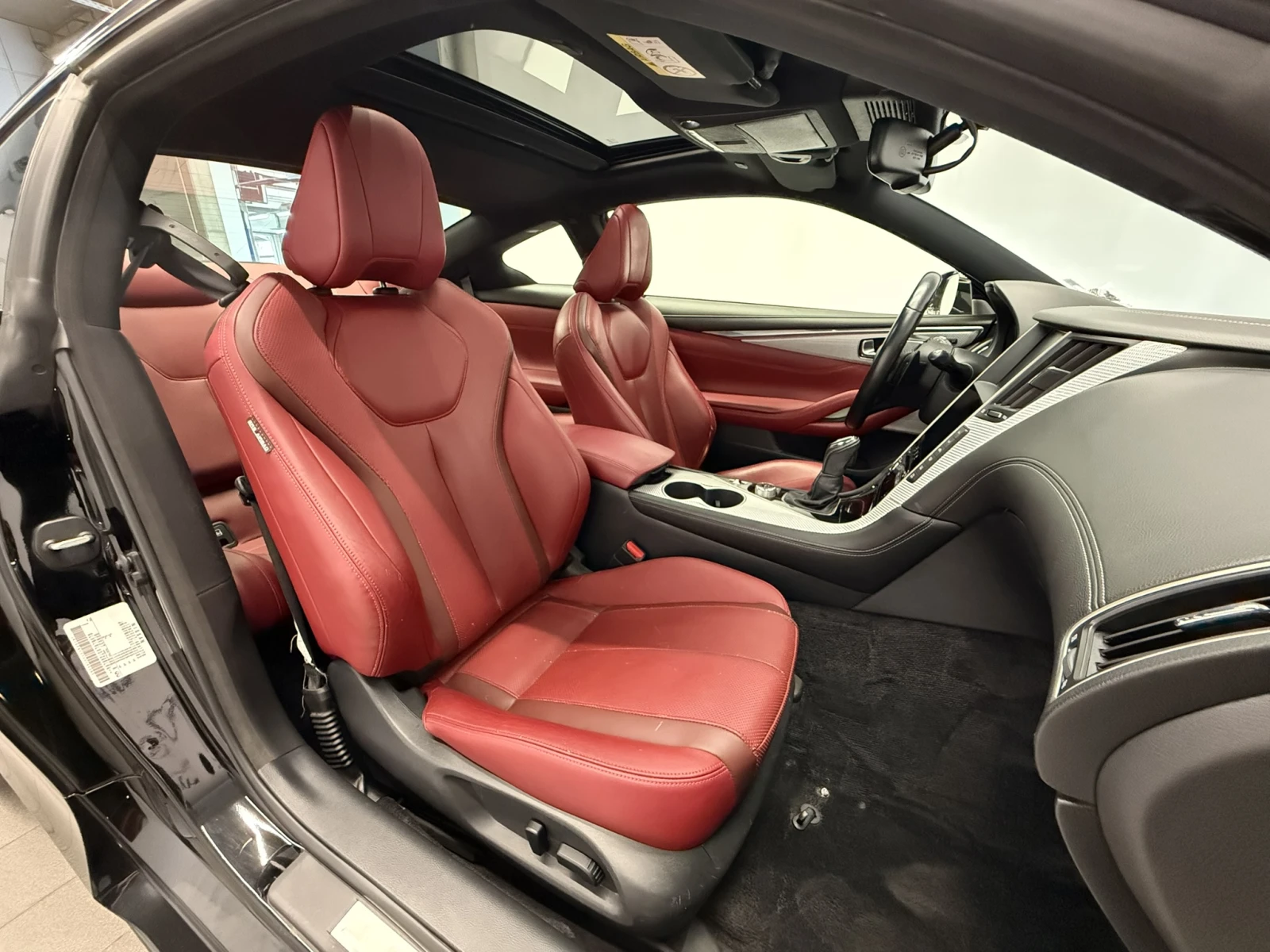 Infiniti Q60 S, снимка 12 - Автомобили и джипове - 56623596