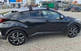 Toyota C-HR 2.0 Hybrid Club Bi-Tone, снимка 1