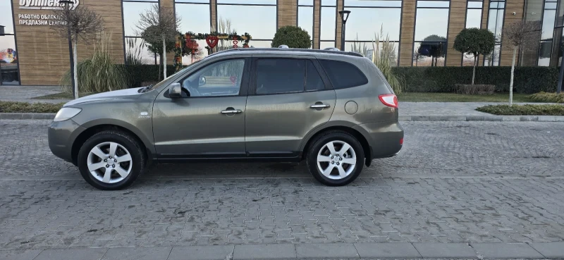 Hyundai Santa fe 2.7 I V6 4WD/ГАЗ КОЖА/ЛИЗИНГ/ИТАЛИЯ, снимка 4 - Автомобили и джипове - 49191431